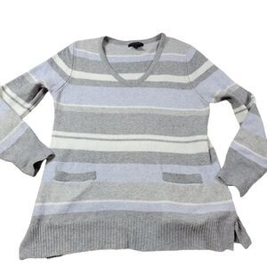 Tahari Sweater Womens Medium Blue Gray Poly Stretch V Neck Pockets Striped